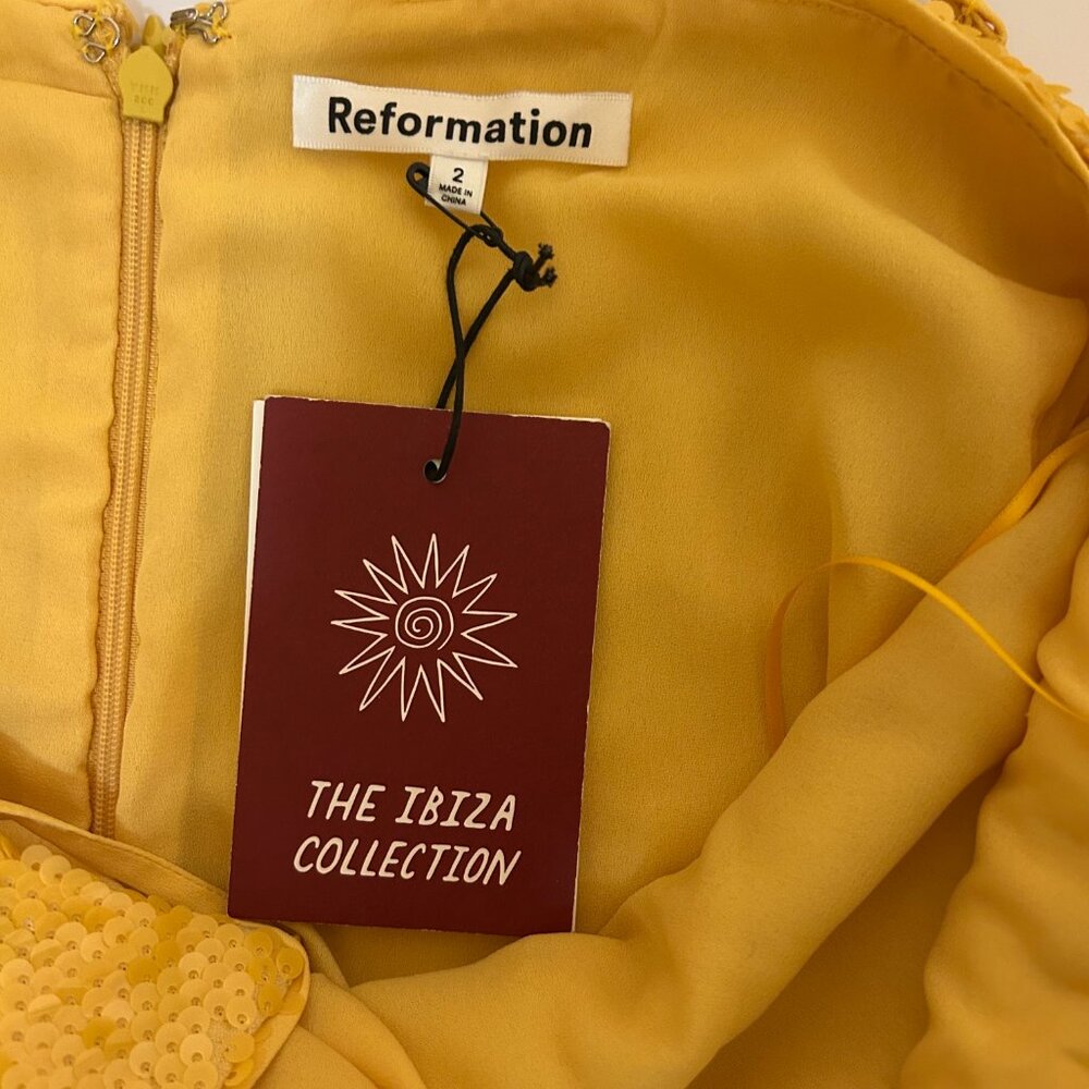 NWT Reformation Mariska Dress in Ochre Sequin Yellow Size 2 - Picture 5 of 11